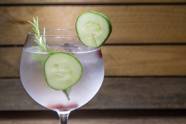 Gin tonic with cucumber