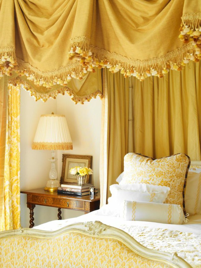 Aristokratisches schlafzimmer interieur schoene gardinen ideen.jpg