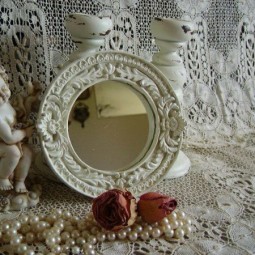 Elegant ornate baroque mirror white resized.jpg