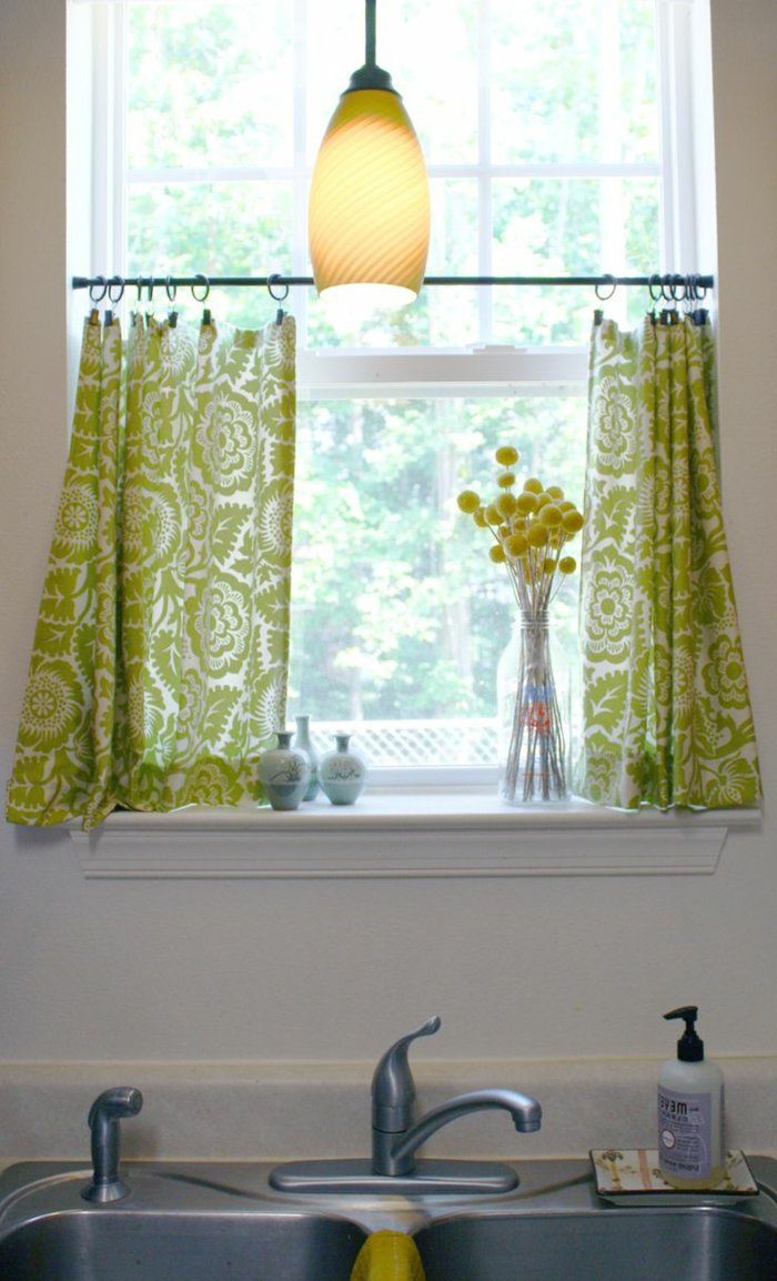 Kuechenfenster gardinen frisches gruenes muster gardinen fuer kleine fenster.jpg