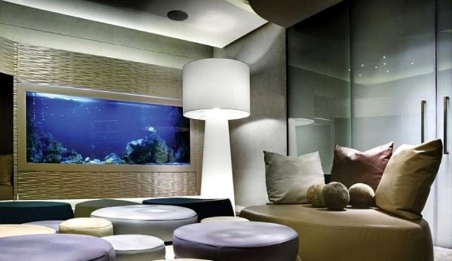 Aquarium design moderne einrichtung wand integriert.jpg