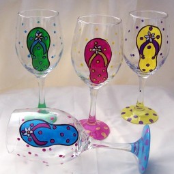 Artistic wine glass painting ideas 1.jpg