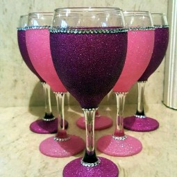 Artistic wine glass painting ideas 2.jpg