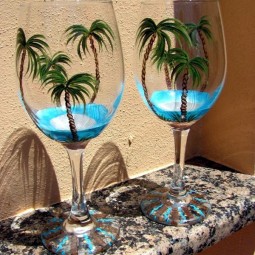 Artistic wine glass painting ideas 26.jpg