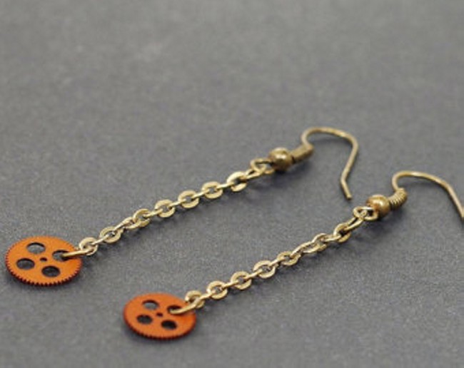Chain earrings.jpg