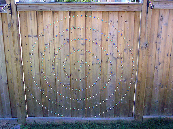 Creative garden fence spruce ups 15 1.jpg