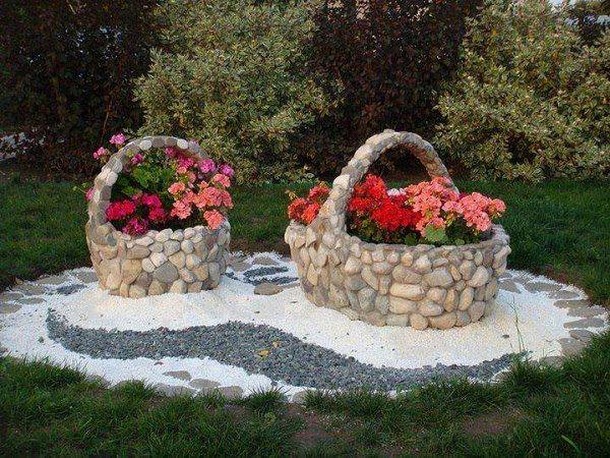 Garden crafts with pebbles.jpg