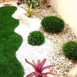Garden idea with pebbles.jpg