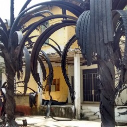 Palm trees made out of tires.jpg