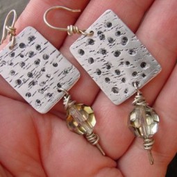 Upcycled earrings aluminum.jpg
