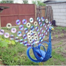 Old cds recycled garden art.jpg