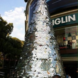 Old cds recycled tree.jpg