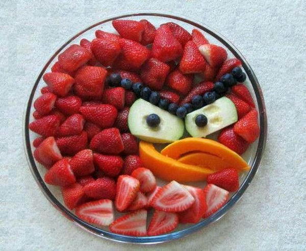 1 angry bird fruit arrangement.jpg