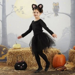 Black cat costume.jpg
