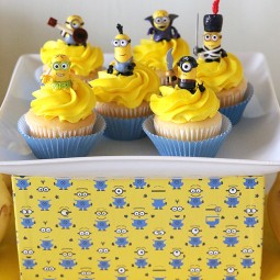 Minions party cupcakes.jpg