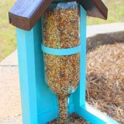 Wine bottle bird feeder 8.jpg