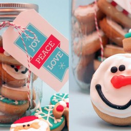 10_christmas_mason_jars_joy_peace_love_cookies.jpg