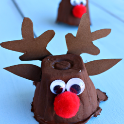 Egg carton reindeer christmas craft for kids.png
