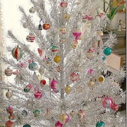 10. vintage tinsel christmas tree.jpg