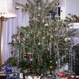 8. vintage silvery christmas tree.jpg