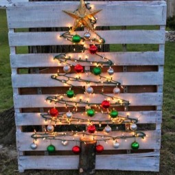 Decorate outdoor tree this christmas 9.jpg