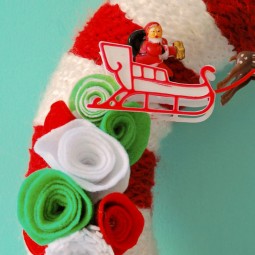 Diy retro christmas yarn wreath1.jpg