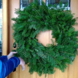 Evergreen wreath.jpg