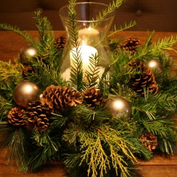 Holiday decoration christmas centerpieces with pine cones.jpg