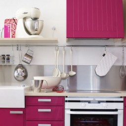 Landscape 1481227022 pink kitchen.jpg