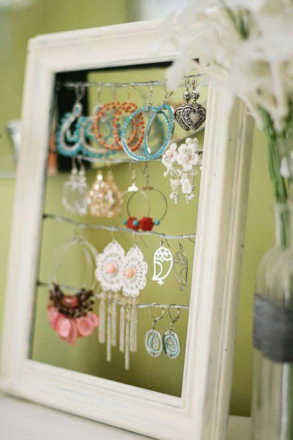 10 creative uses for old picture frames1.jpg