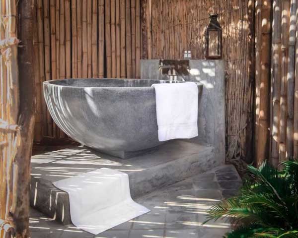 22 natural stone bathtubs emphasizing their spatialities homesthetics cool bathrooms 13.jpg