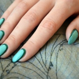 Green nails_thumb.jpg