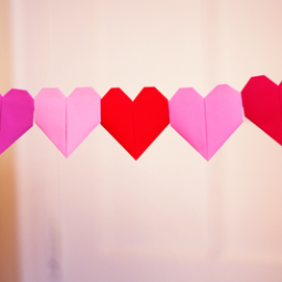 Origami heart garland.png
