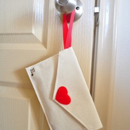Valentines day ideas for kids fabric envelopes.jpg