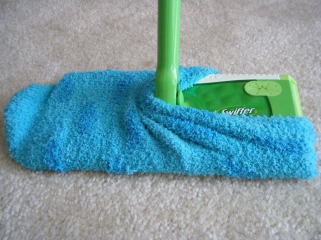 Make your own swiffer cleaning pad that you can wash and reuse countless times.jpg