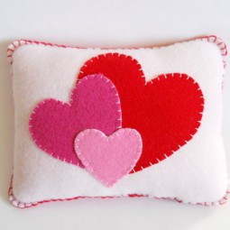Valentines day pillow from etsy the pineapple catz 1.jpg