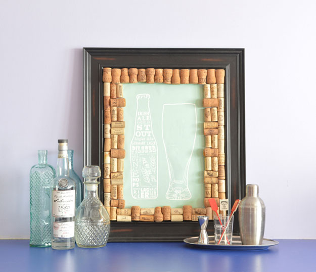 Wine cork diy picture frame.jpg