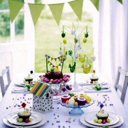 Beautiful easter decoration on table 21 creative ideas in bright colors 2 215.jpg