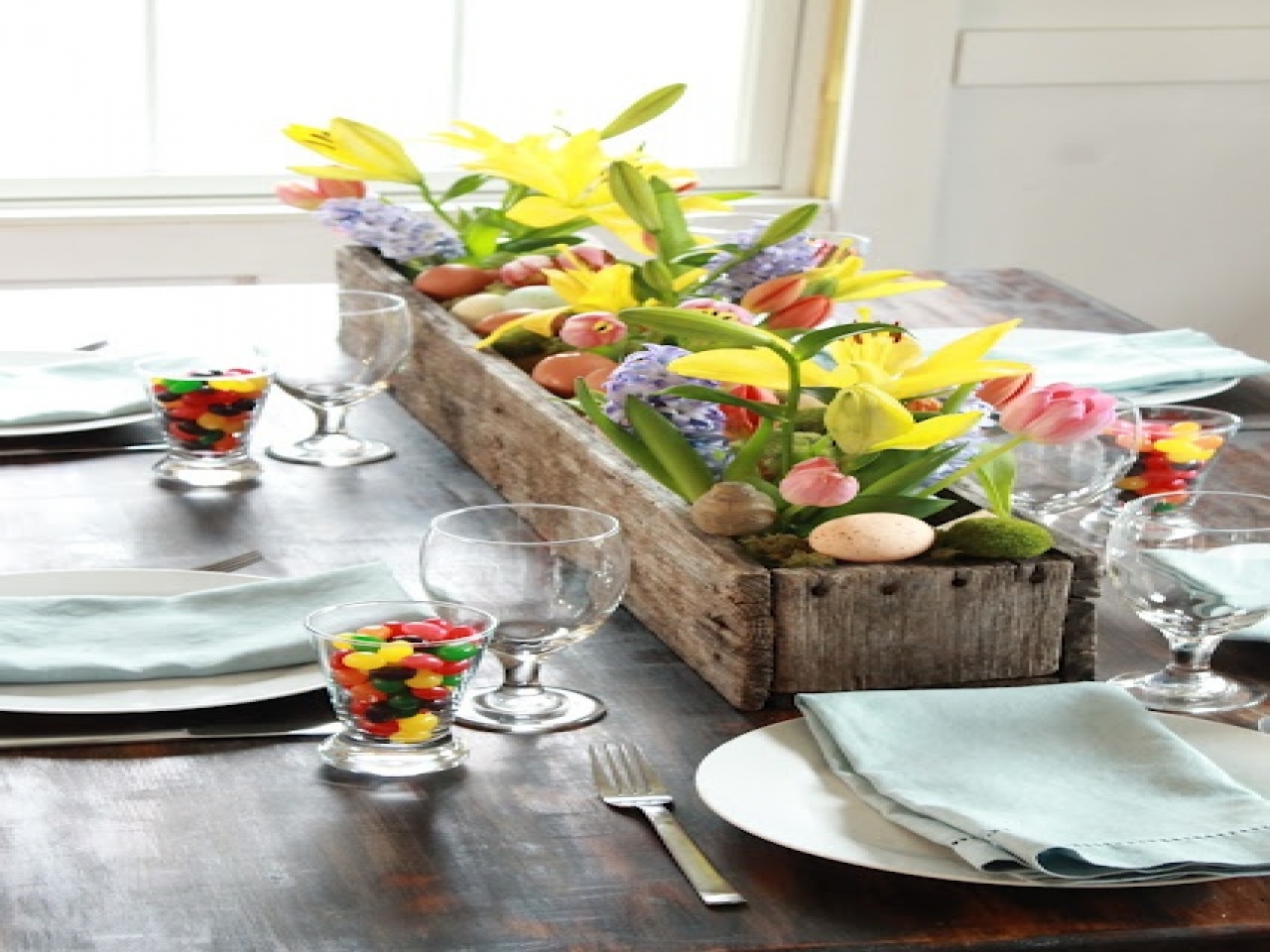 Diy easter decorations pinterest easter table decorations ideas 41be3d74300335e9.jpg