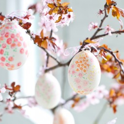 Floral painted easter eggs.jpg