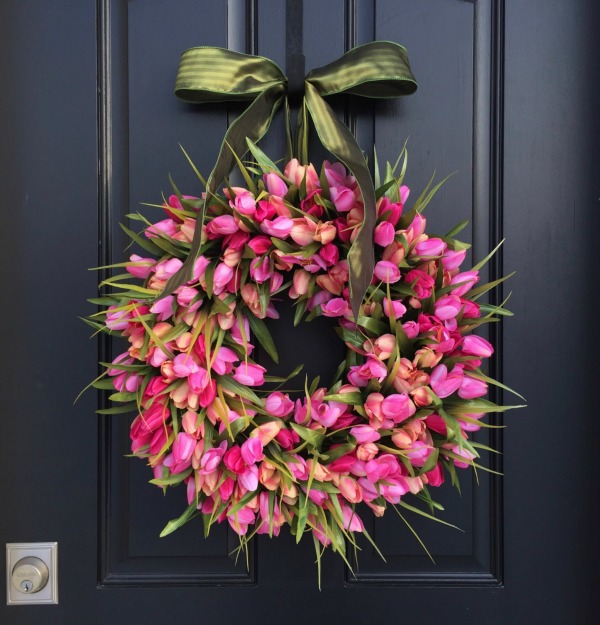 Pink tulip spring wreath stunning 1.jpg