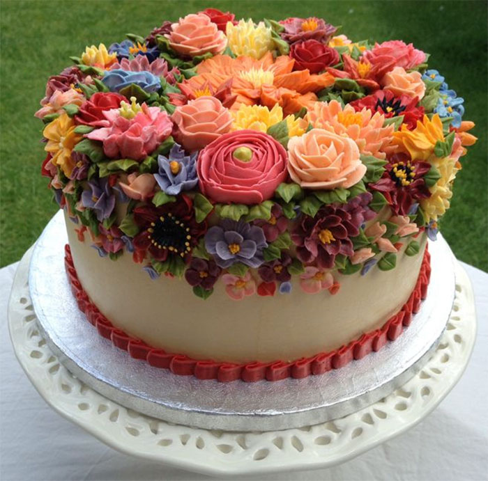 Spring colourful buttercream flower cakes 89 58d8d5a563b1a__700.jpg