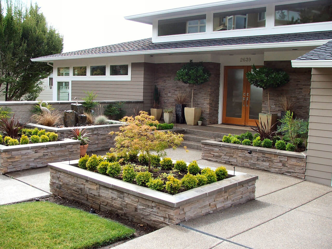 26 front yard landscaping garden ideas homebnc.jpg