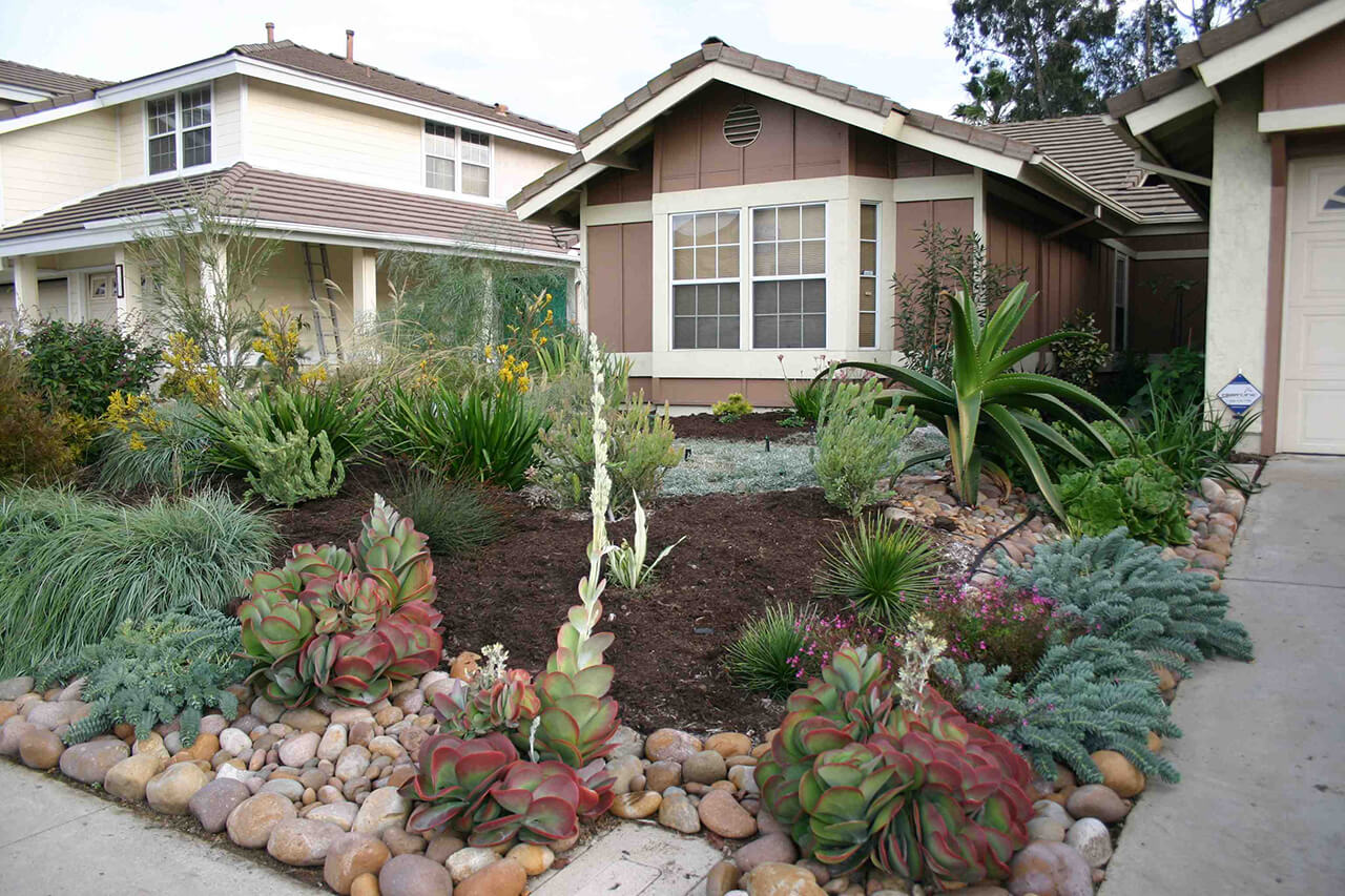 47 front yard landscaping garden ideas homebnc.jpg