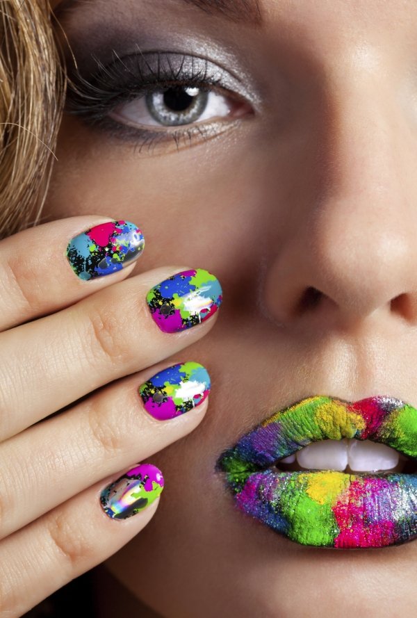 Nagellack design trend 2014 farbenfrohe farbspritzer gelnaegel lippenstift.jpeg
