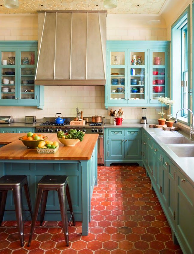 17 colorful kitchens that would cheer up any home homesthetics.net 22.jpg