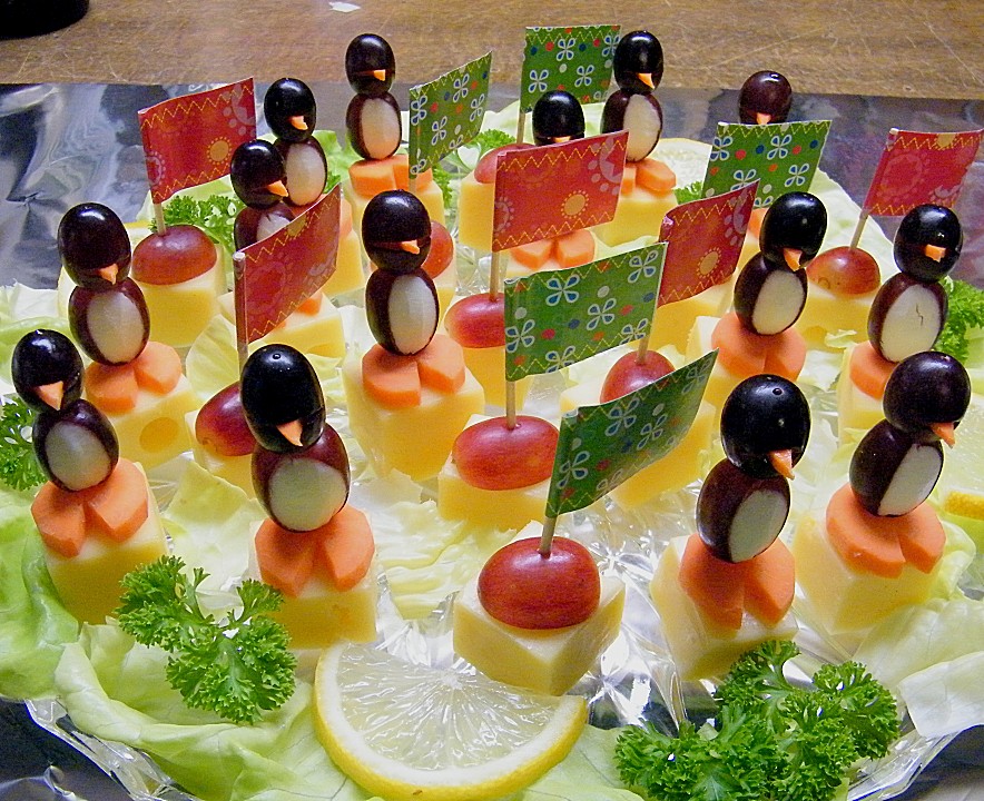 497702 960x720 kleine pinguine mit traubenfrack und karottenfuesschen.jpg