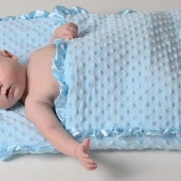 Baby pillowcase sleeping bag tutorial 585x304.jpg
