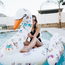15 printed swan pool float for girls parties.jpg