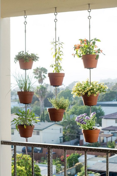 Hanging pots balcony.jpg